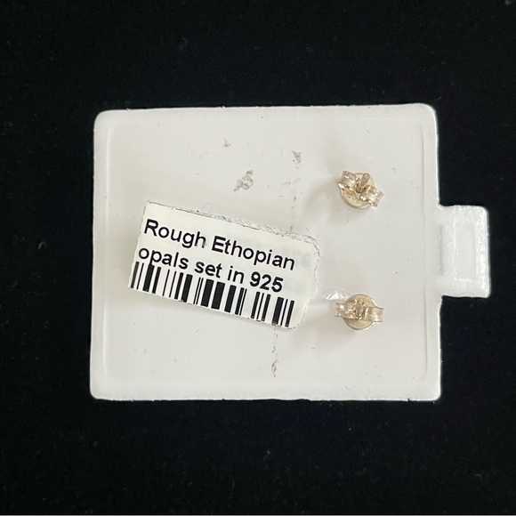 Sterling silver one of a kind rough Ethiopian Opal earrings - Picture 5 of 6